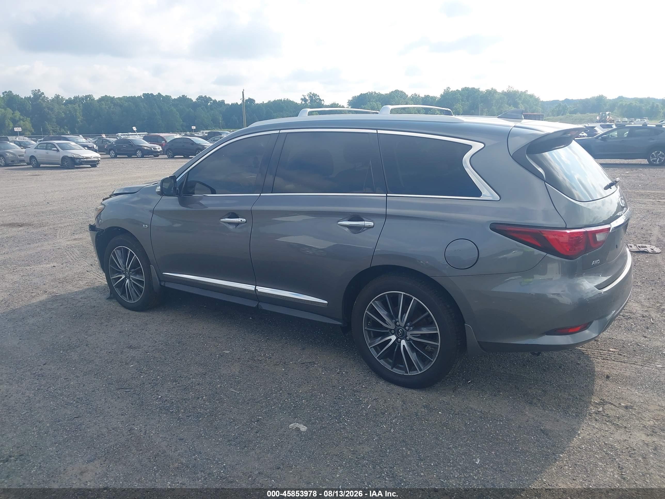 2019 INFINITI QX60 LUXE