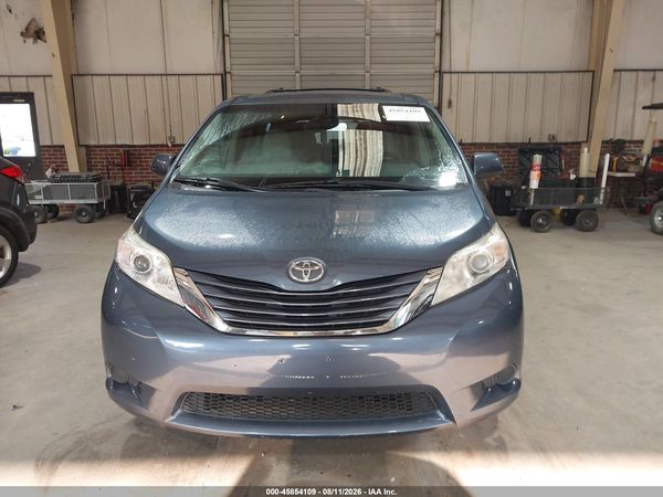 2016 TOYOTA SIENNA LE 7 PASSENGER