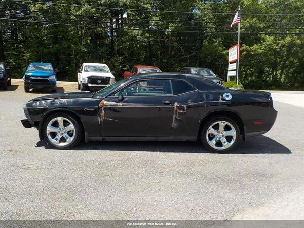 2013 DODGE CHALLENGER SXT PLUS