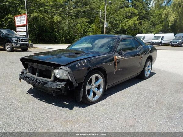 2013 DODGE CHALLENGER SXT PLUS