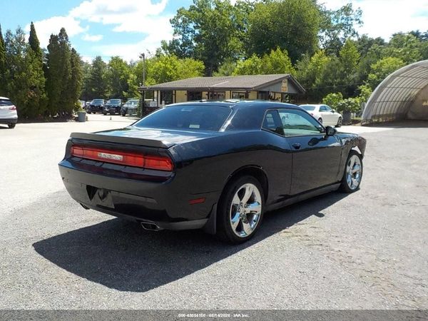 2013 DODGE CHALLENGER SXT PLUS
