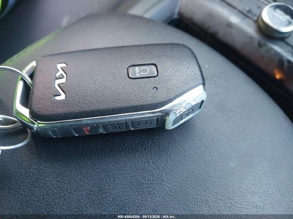 2022 KIA K5 LXS