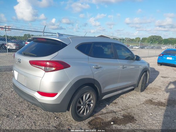 2017 HYUNDAI TUCSON SE PLUS