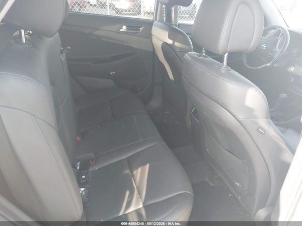 2017 HYUNDAI TUCSON SE PLUS