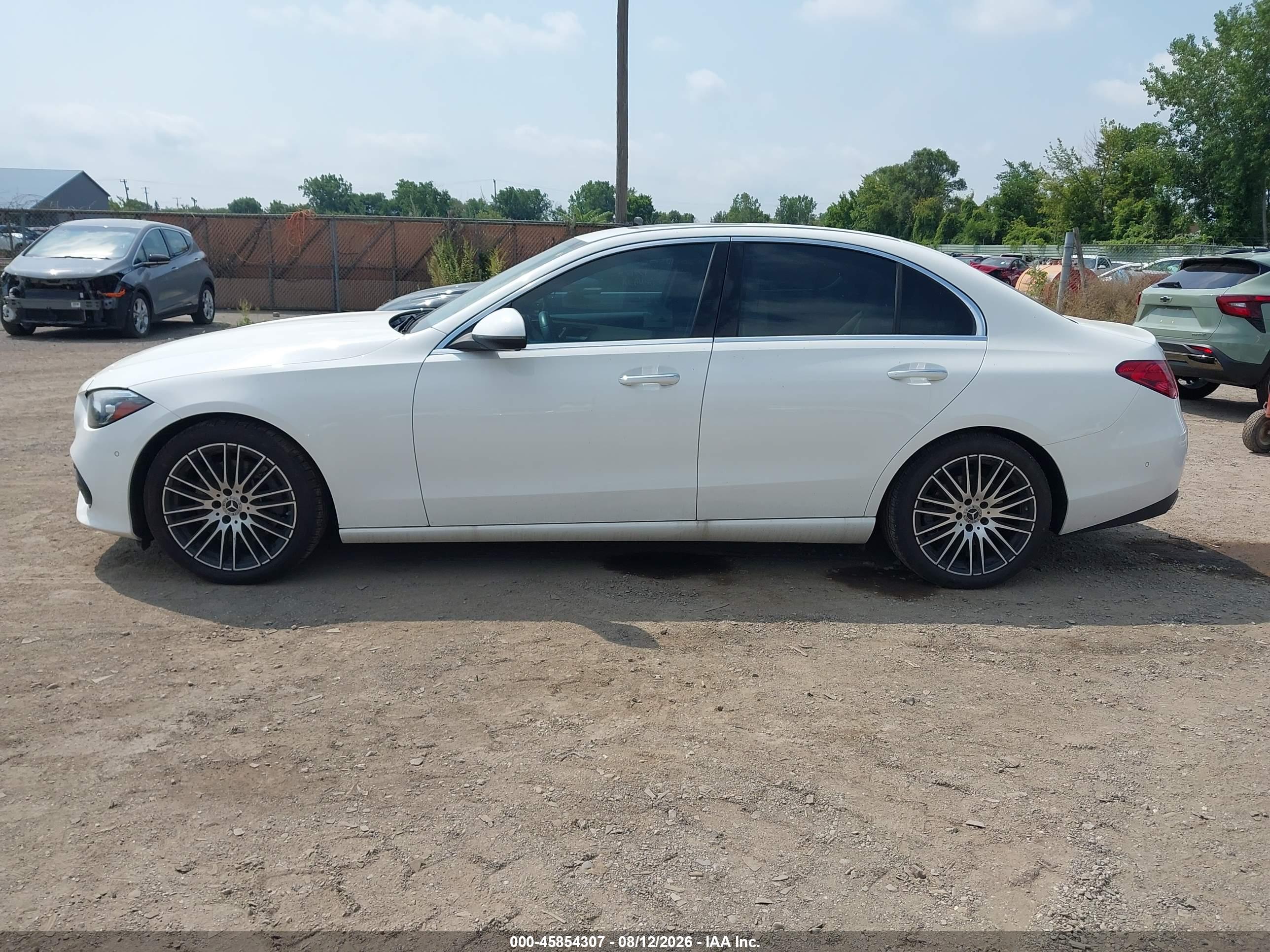 2024 MERCEDES-BENZ C 300