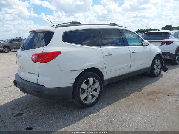 2012 CHEVROLET TRAVERSE LT W/1LT — I4