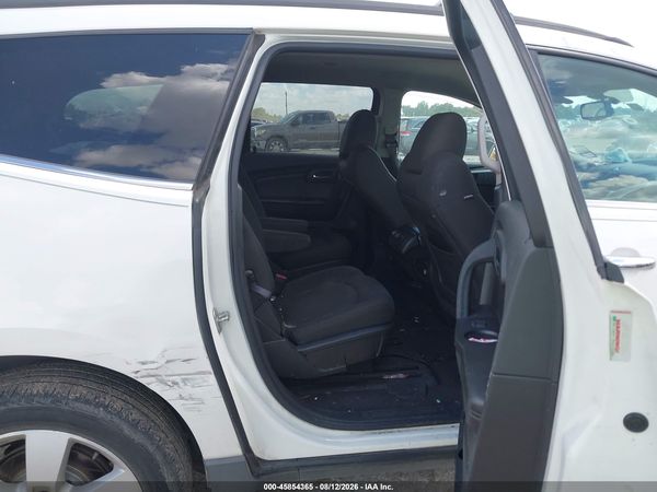 2012 CHEVROLET TRAVERSE LT W/1LT — I8