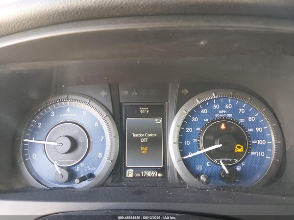 2015 TOYOTA SIENNA XLE PREMIUM 8 PASSENGER — I7