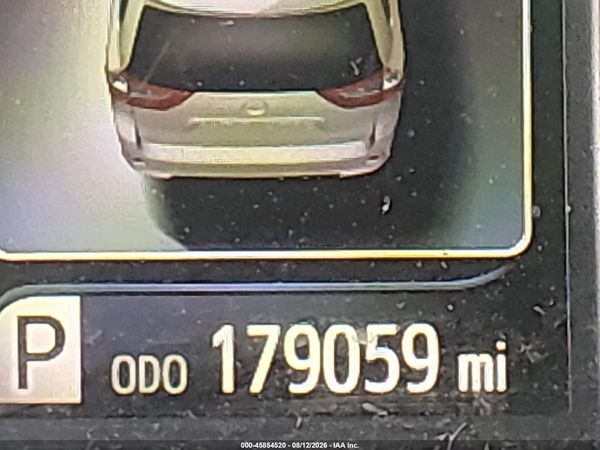 2015 TOYOTA SIENNA XLE PREMIUM 8 PASSENGER — I118