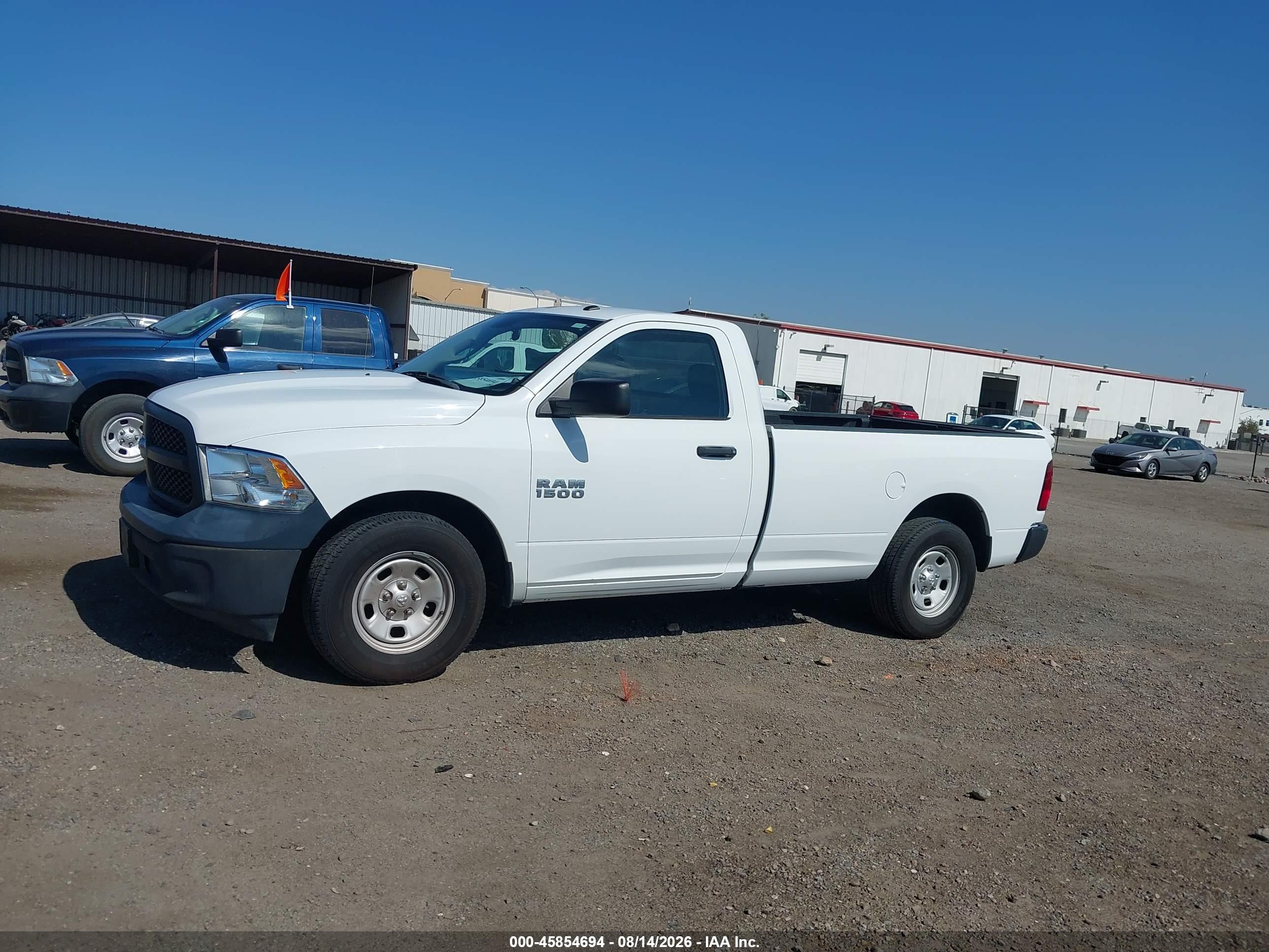 2017 RAM 1500 TRADESMAN  4X2 8' BOX