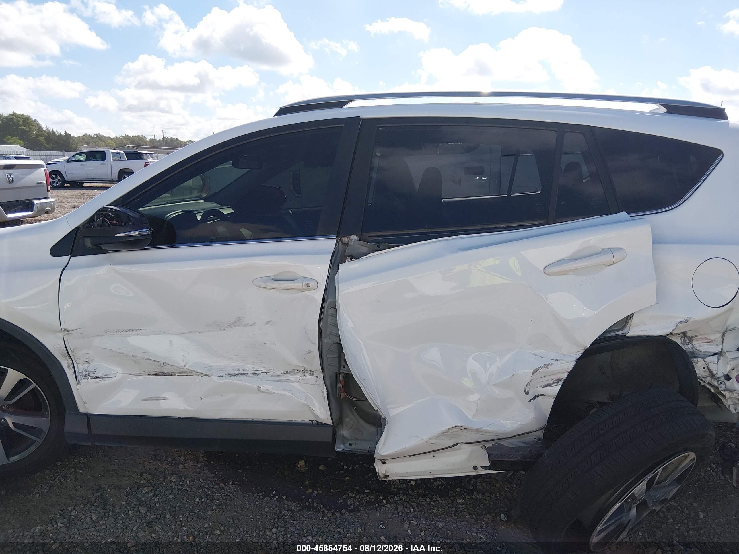 2018 TOYOTA RAV4 XLE