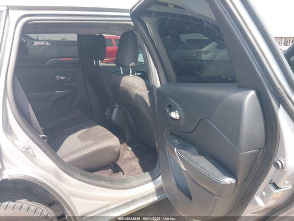 2019 JEEP CHEROKEE LATITUDE FWD