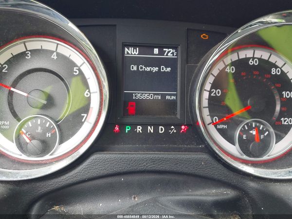 2013 DODGE GRAND CARAVAN SXT — I7