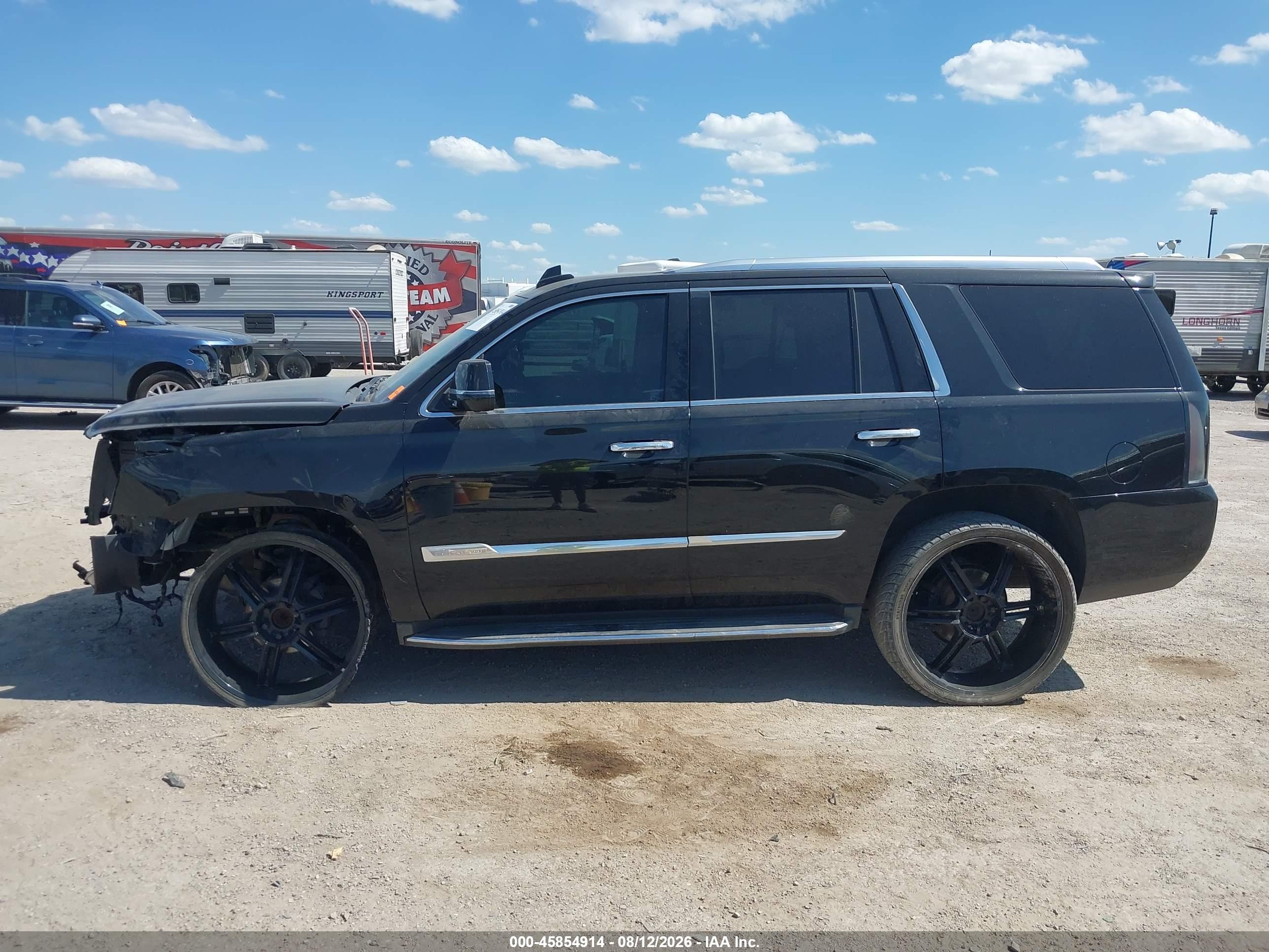 2017 CADILLAC ESCALADE LUXURY