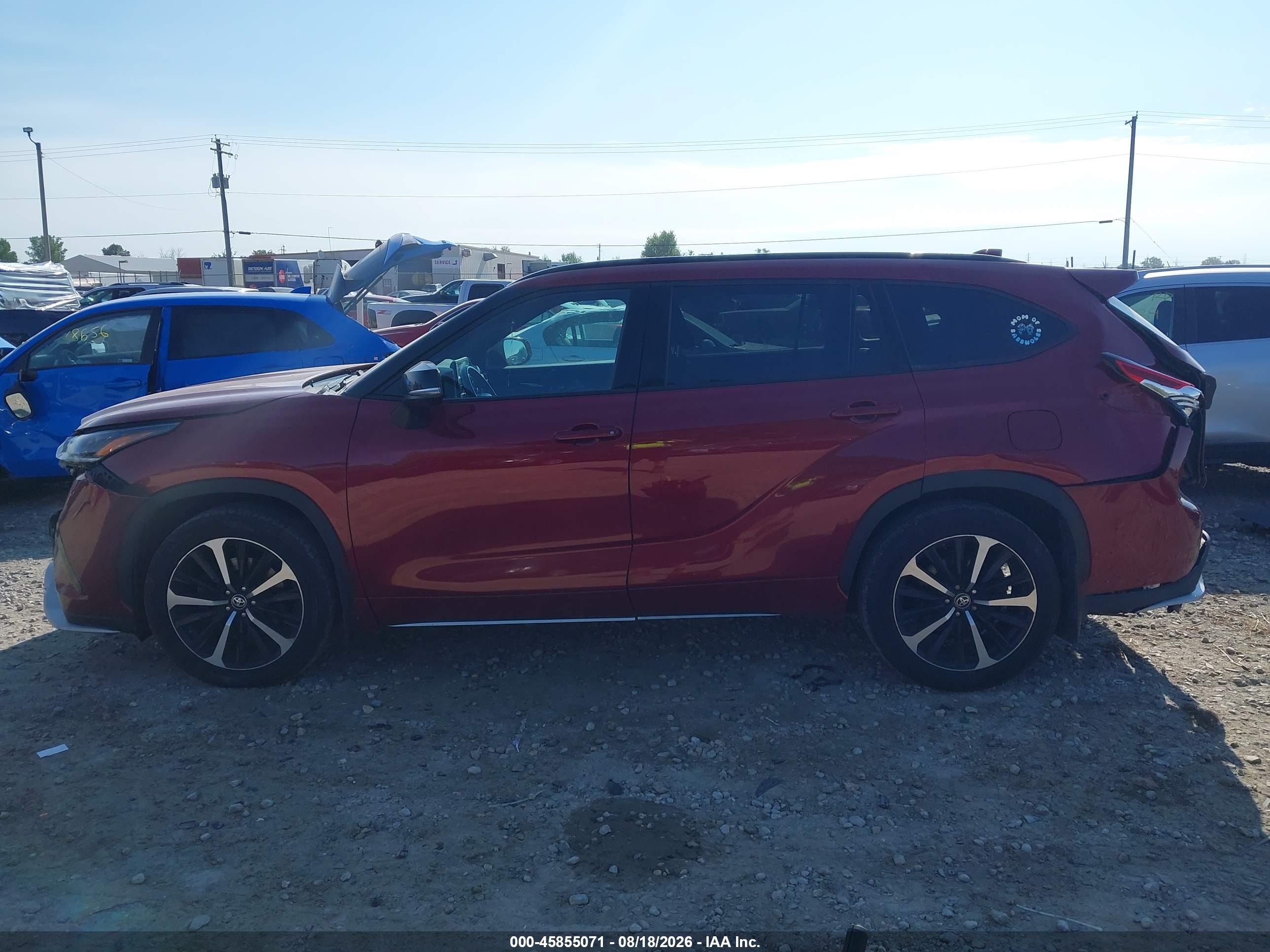 2021 TOYOTA HIGHLANDER XSE
