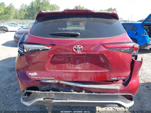 2021 TOYOTA HIGHLANDER XSE