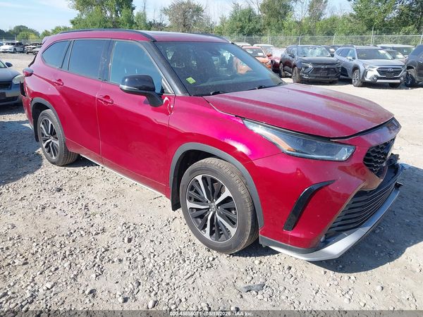 2021 TOYOTA HIGHLANDER XSE