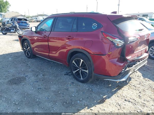 2021 TOYOTA HIGHLANDER XSE
