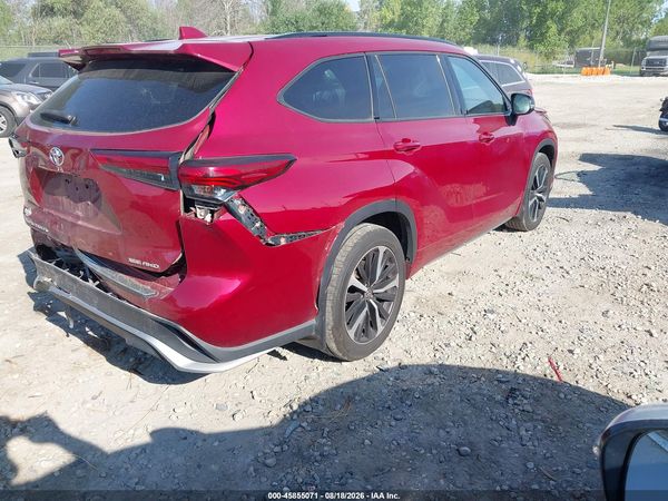 2021 TOYOTA HIGHLANDER XSE