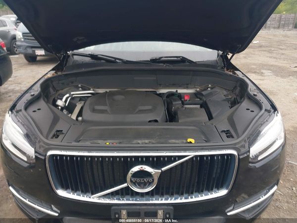 2017 VOLVO XC90 T6 MOMENTUM