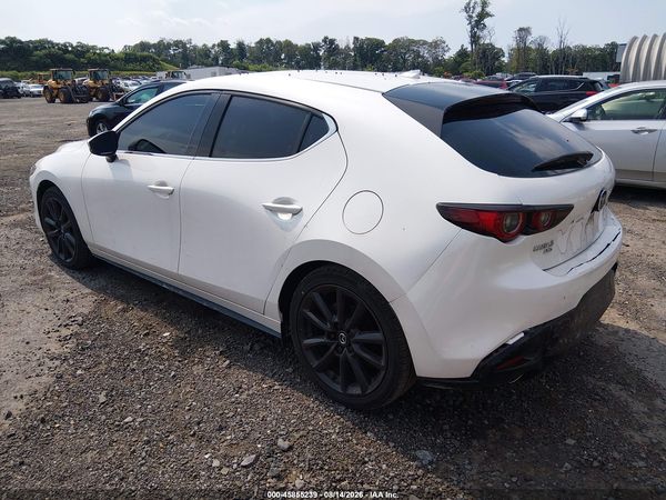 2022 MAZDA MAZDA3 PREMIUM