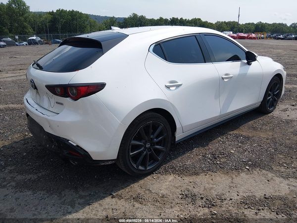 2022 MAZDA MAZDA3 PREMIUM