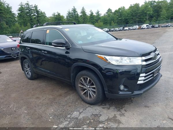 2017 TOYOTA HIGHLANDER XLE