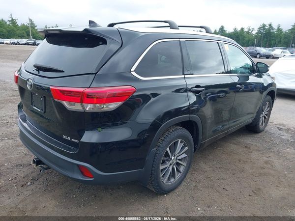 2017 TOYOTA HIGHLANDER XLE