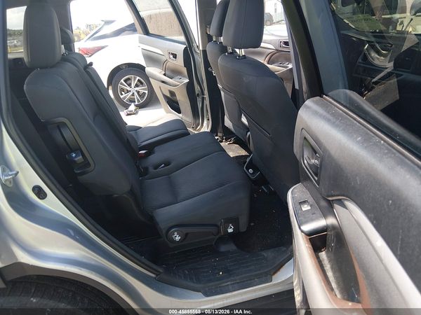 2017 TOYOTA HIGHLANDER LE