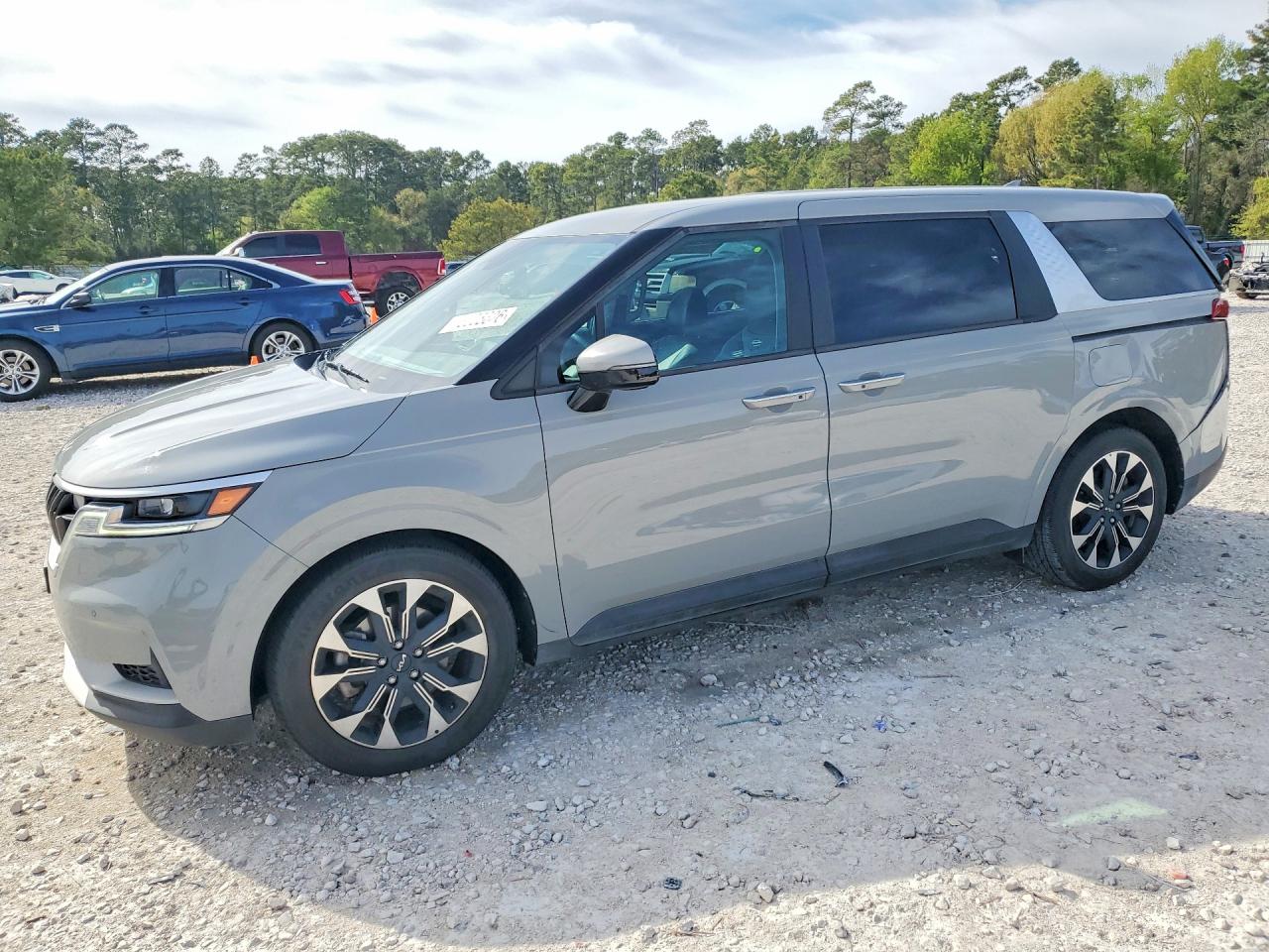 2022 KIA CARNIVAL