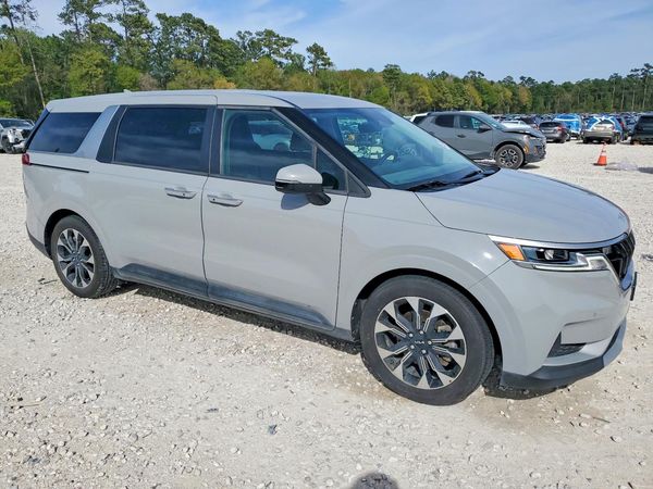 2022 KIA CARNIVAL