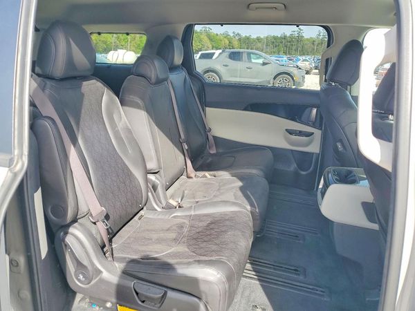 2022 KIA CARNIVAL