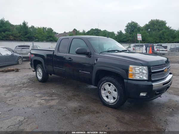2013 CHEVROLET SILVERADO 1500 LT — I1