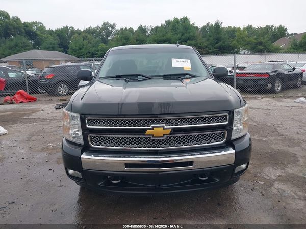 2013 CHEVROLET SILVERADO 1500 LT — I115
