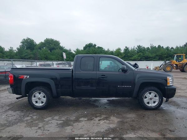 2013 CHEVROLET SILVERADO 1500 LT — I116