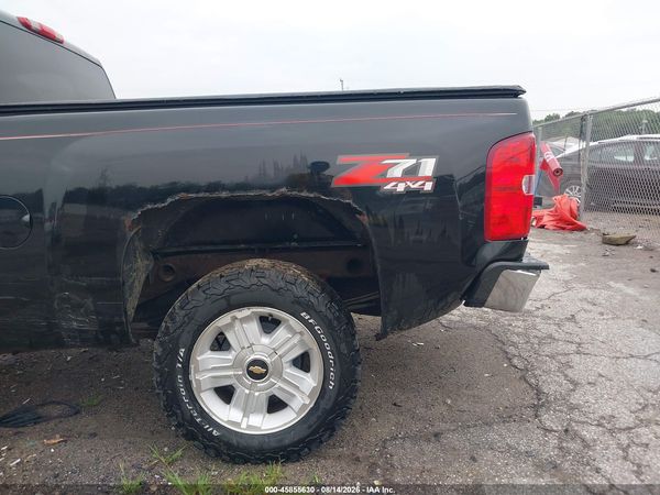 2013 CHEVROLET SILVERADO 1500 LT — I152