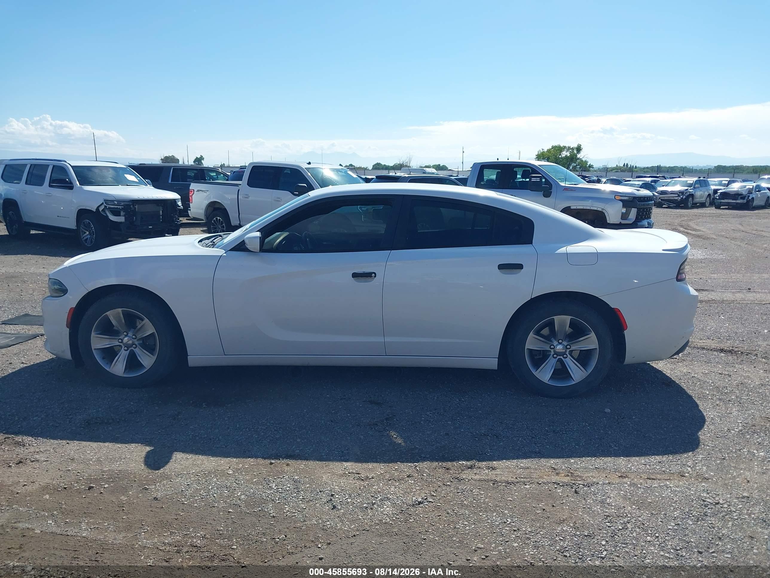 2016 DODGE CHARGER SE