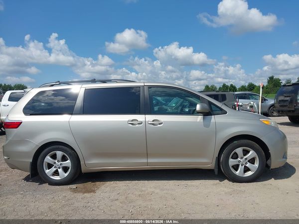 2015 TOYOTA SIENNA LE 8 PASSENGER