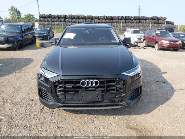 2020 AUDI Q8