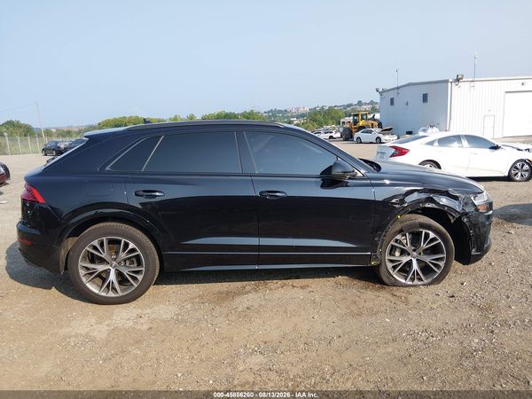 2020 AUDI Q8