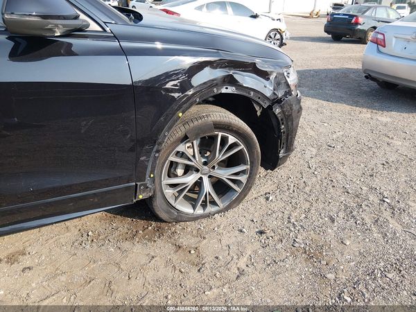2020 AUDI Q8