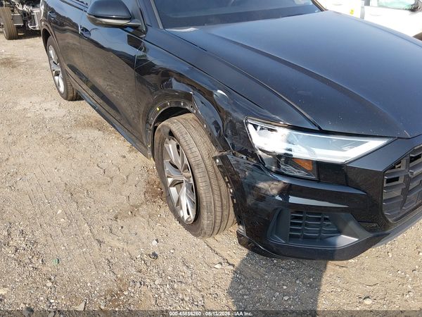 2020 AUDI Q8