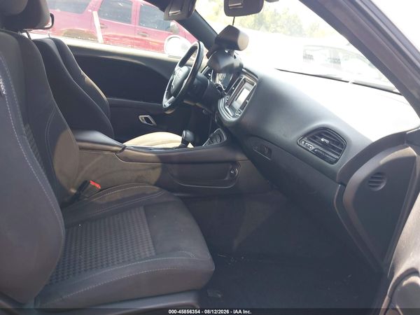 2015 DODGE CHALLENGER SXT