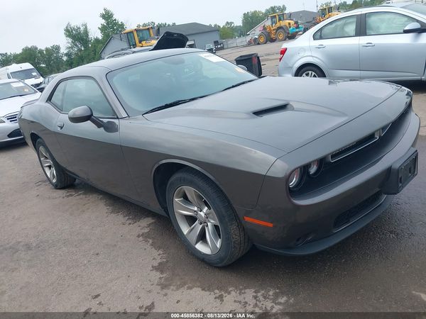 2018 DODGE CHALLENGER SXT