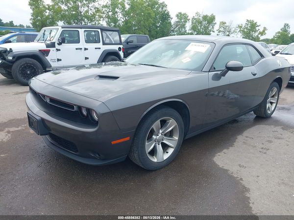 2018 DODGE CHALLENGER SXT