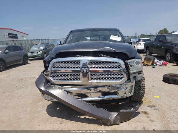 2017 RAM 1500 LARAMIE  4X4 5'7 BOX