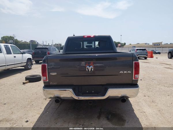 2017 RAM 1500 LARAMIE  4X4 5'7 BOX