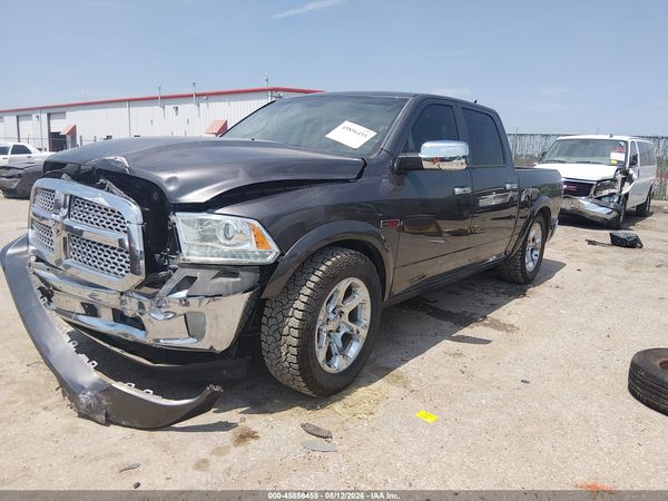 2017 RAM 1500 LARAMIE  4X4 5'7 BOX