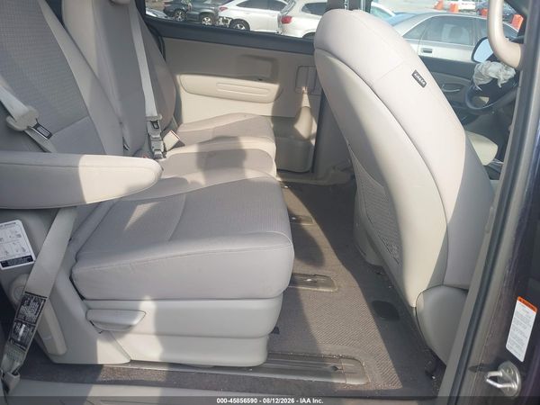 2018 KIA SEDONA LX