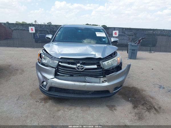 2016 TOYOTA HIGHLANDER XLE V6